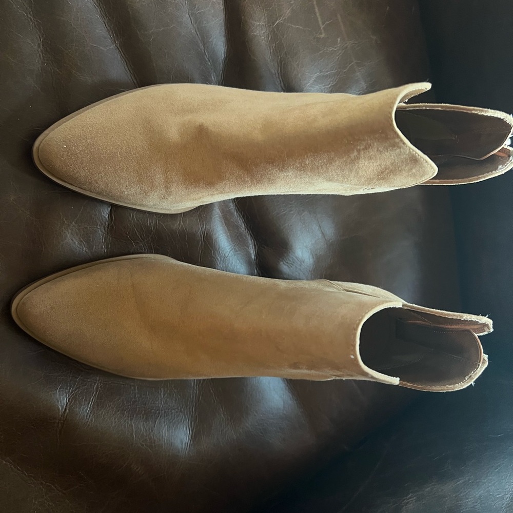 Boots - Picture 2 of 2